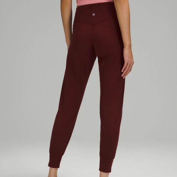 Lulu Lemon Align Joggers - Picture 3 of 7